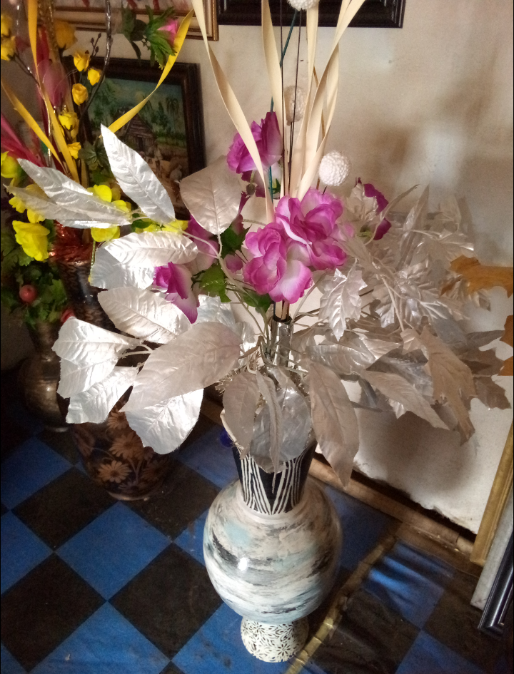 High Base Ceramics Flower vase